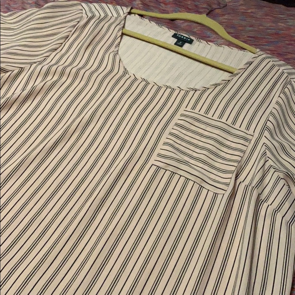 Torrid Top - Picture 2 of 3